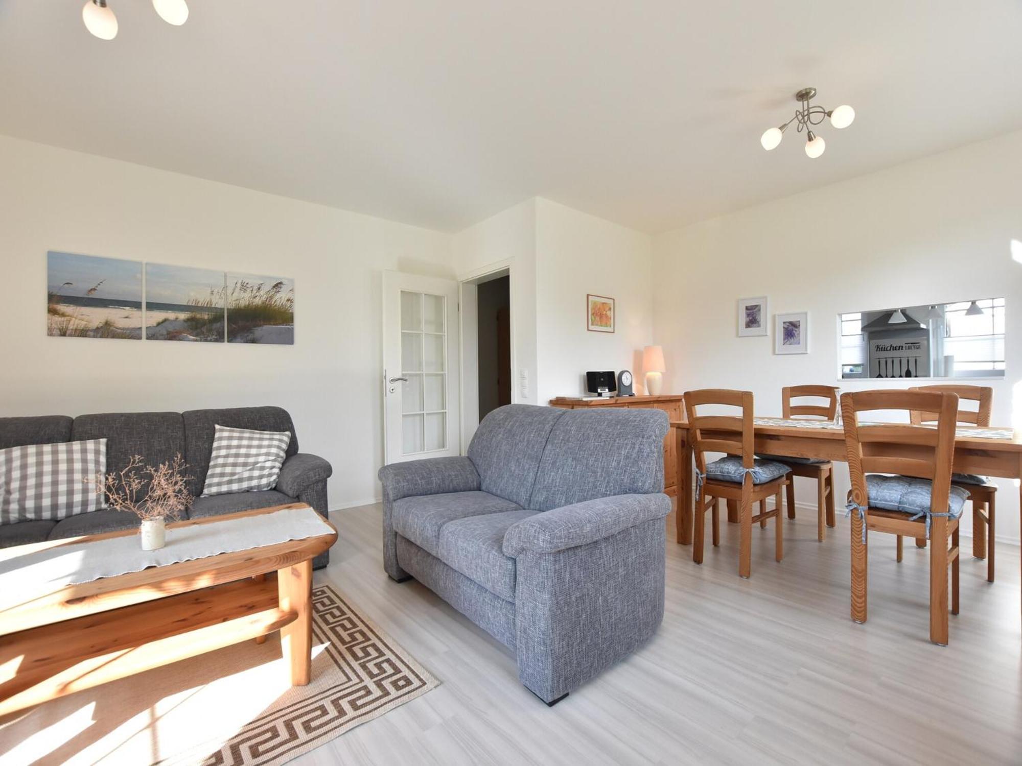 Charming Apartment in Oldenburg in Holstein with Terrace Exterior foto